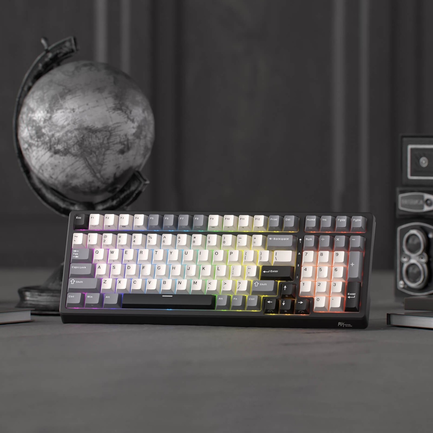 Royal Kludge F99 – Clavier mécanique sans fil 96 % tri-mode