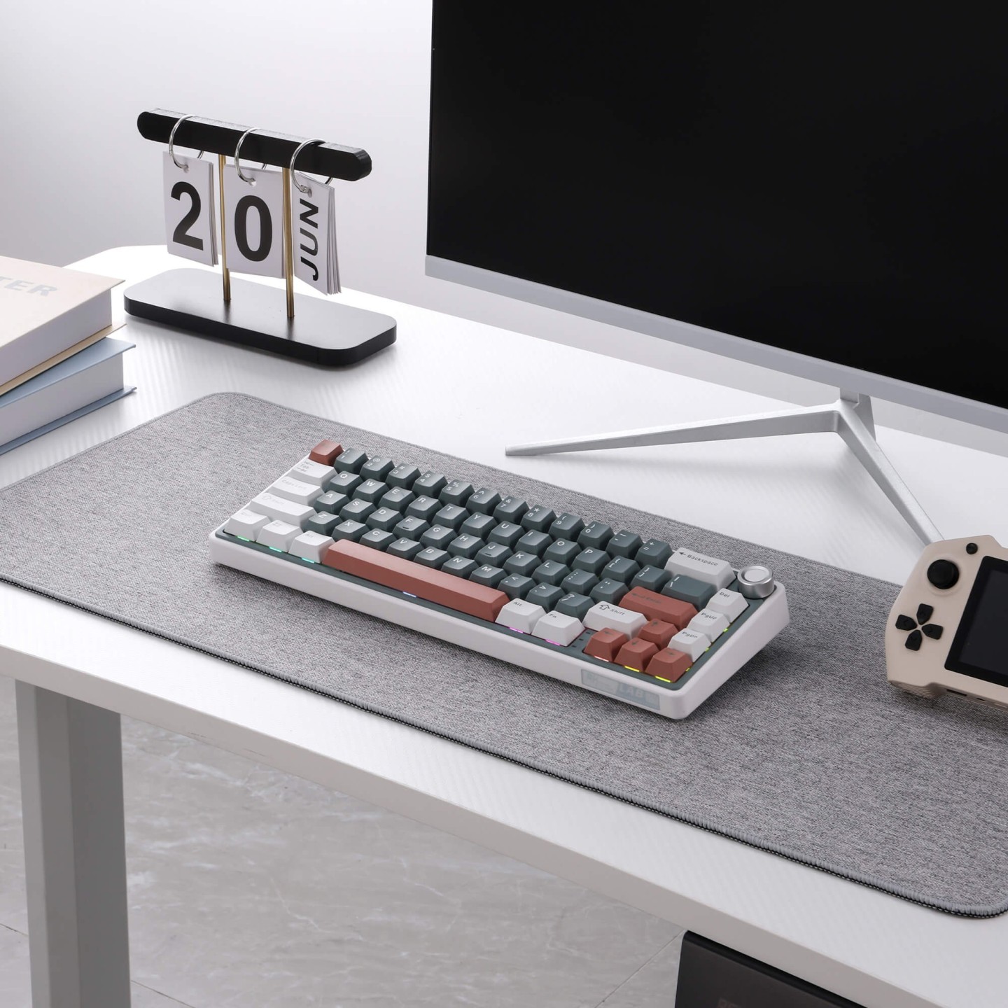 Royal Kludge R65 – clavier gaming sans fil 65 % à montage gasket (QMK/VIA)