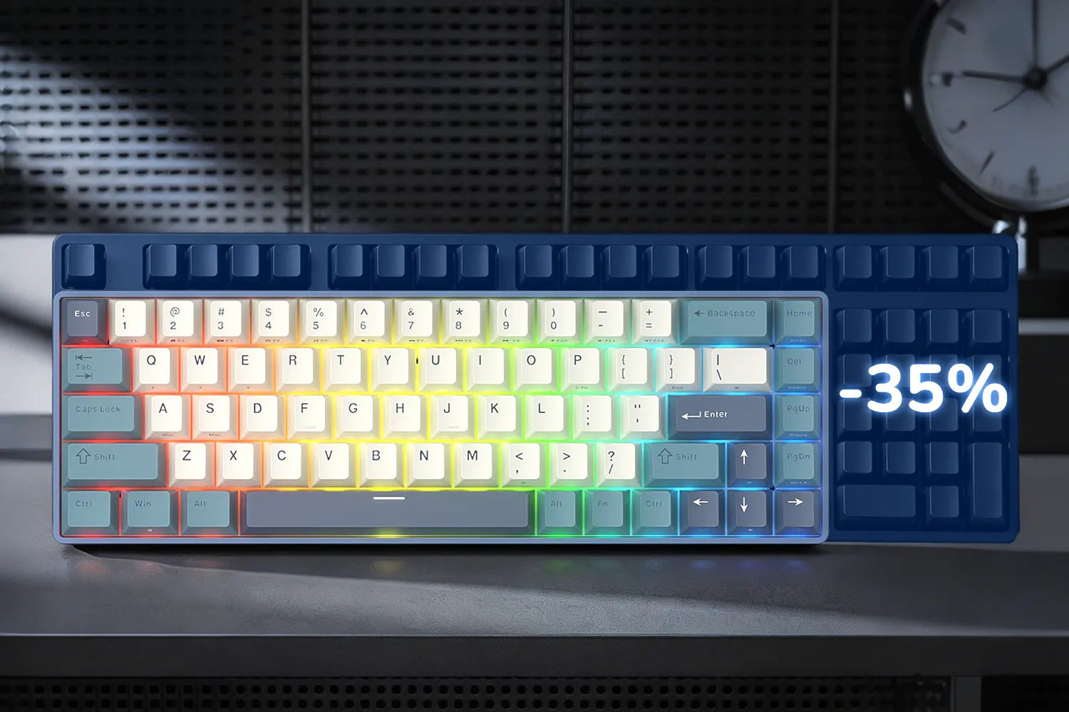 Format compact de 68 touches, plus d'espace pour le jeu